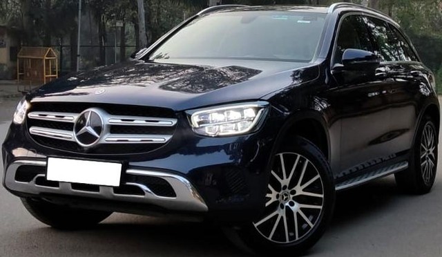 Second-hand 2022 Mercedes-Benz GLC 200 for sale in New Delhi-4