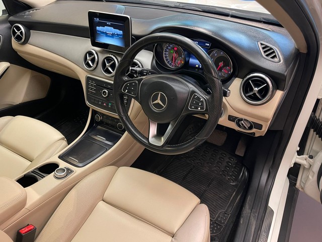 Second-hand 2016 Mercedes-Benz GLA Class 200 Sport Edition for sale in Mumbai-11
