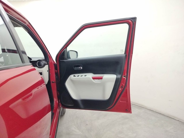 Second-hand 2017 Renault Captur Platine Dual Tone Petrol for sale in Coimbatore-16