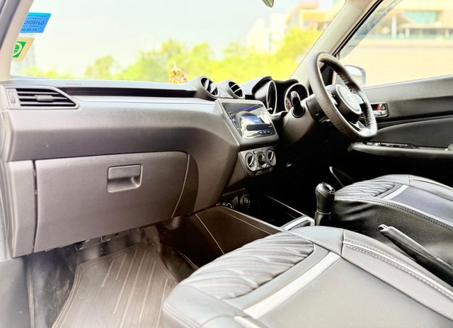 Second-hand 2023 Maruti Swift VXI for sale in Surat-12