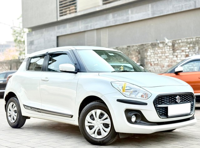 Second-hand 2023 Maruti Swift VXI for sale in Surat-9