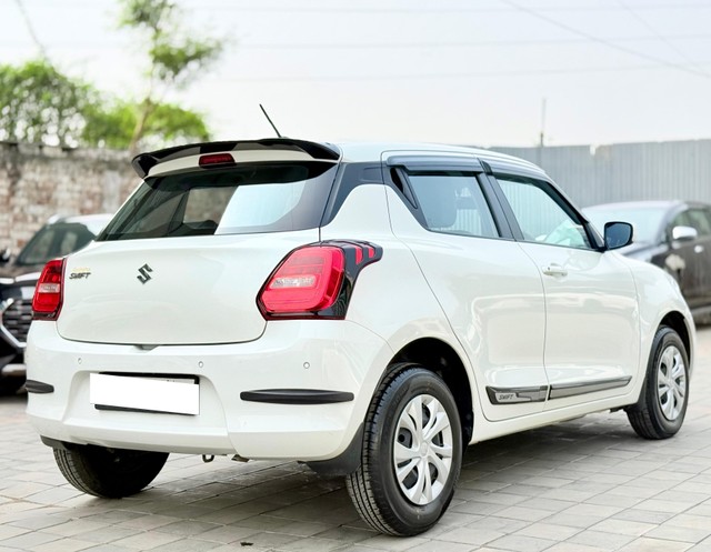 Second-hand 2023 Maruti Swift VXI for sale in Surat-10