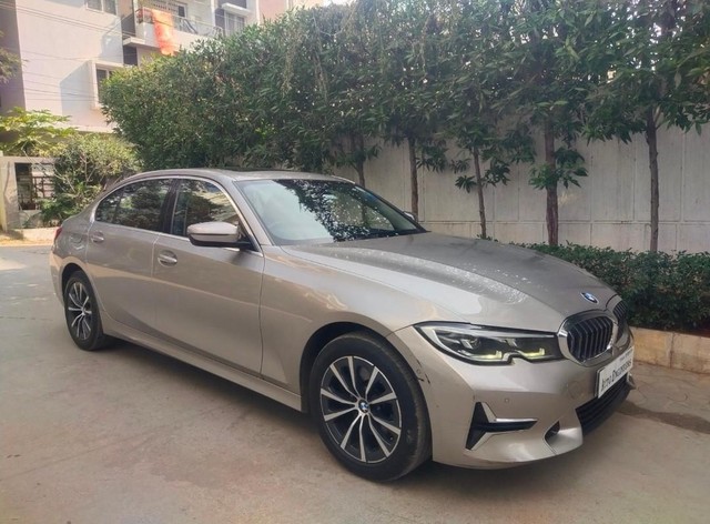 Second-hand 2021 BMW 3 Series 330i Sport for sale in Hyderabad-7