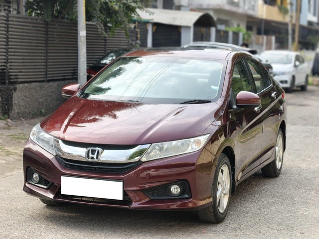 Second-hand 2014 Honda City i VTEC E for sale in Indore-3