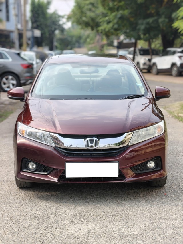 Second-hand 2014 Honda City i VTEC E for sale in Indore-4