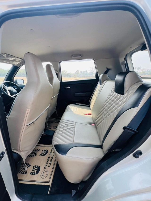 Second-hand 2021 Maruti Wagon R VXI for sale in Vadodara-11