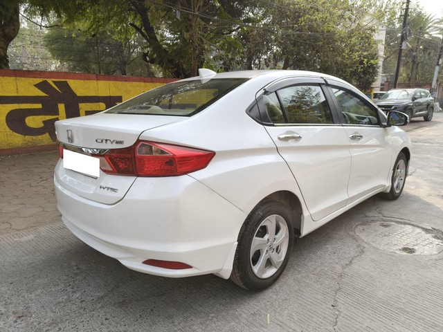 Second-hand 2014 Honda City i VTEC VX for sale in Indore-10
