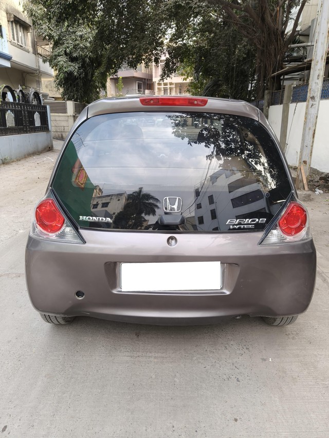 Second-hand 2013 Honda Brio S MT for sale in Indore-2