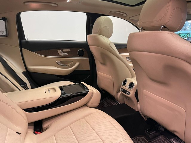 Second-hand 2018 Mercedes-Benz E-Class Exclusive E 220 d BSIV for sale in Mumbai-16