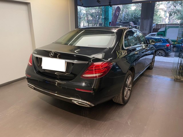 Second-hand 2018 Mercedes-Benz E-Class Exclusive E 220 d BSIV for sale in Mumbai-6
