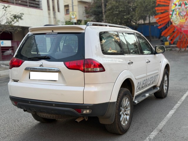 Second-hand 2015 Mitsubishi Pajero Sport 4X2 AT for sale in Bangalore-6