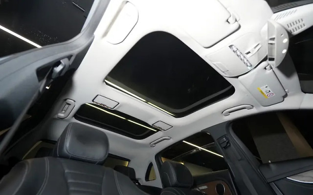 Mercedes-Benz E-Class Exclusive E 200 Second-hand 2021 Mercedes-Benz E-Class Exclusive E 200 for sale in New Delhi-4