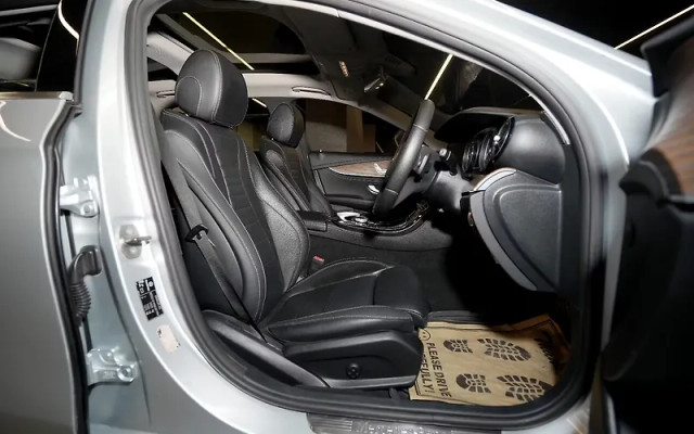 Mercedes-Benz E-Class Exclusive E 200 Second-hand 2021 Mercedes-Benz E-Class Exclusive E 200 for sale in New Delhi-2