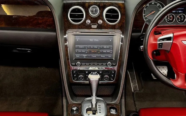 Second-hand 2014 Bentley Continental GT V8 BSIV for sale in New Delhi-3