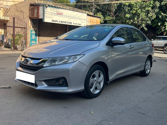 Second-hand 2014 Honda City i VTEC CVT VX for sale in New Delhi-2