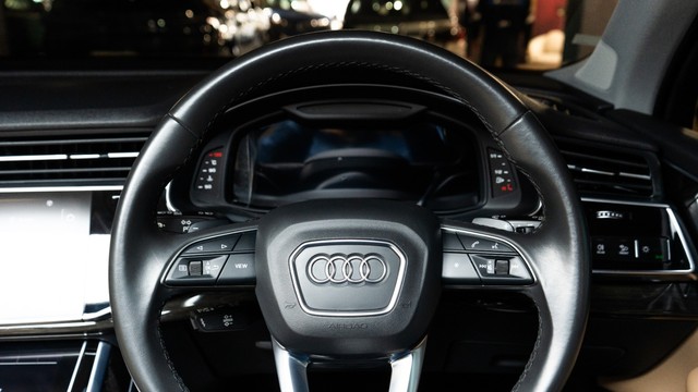 Second-hand 2022 Audi Q7 Technology BSVI for sale in New Delhi-13