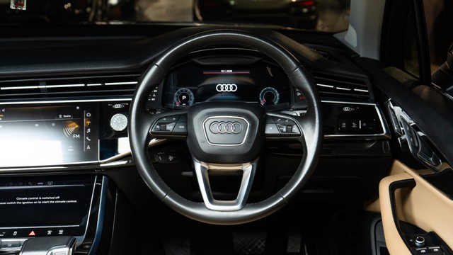 Second-hand 2022 Audi Q7 Technology BSVI for sale in New Delhi-8