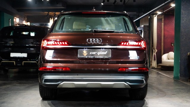 Second-hand 2022 Audi Q7 Technology BSVI for sale in New Delhi-6