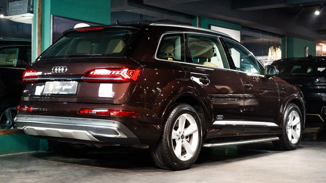 Second-hand 2022 Audi Q7 Technology BSVI for sale in New Delhi-5