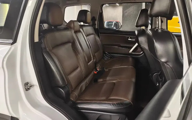 Second-hand 2024 Mahindra Scorpio N Z8L 6 Str AT BSVI for sale in New Delhi-5