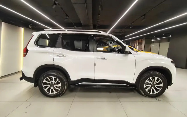 Second-hand 2024 Mahindra Scorpio N Z8L 6 Str AT BSVI for sale in New Delhi-1