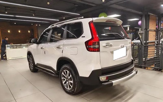 Second-hand 2024 Mahindra Scorpio N Z8L 6 Str AT BSVI for sale in New Delhi-2