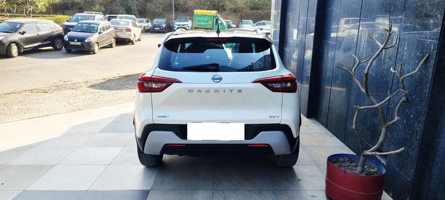Second-hand 2021 Nissan Magnite Turbo CVT XV BSVI for sale in New Delhi-2