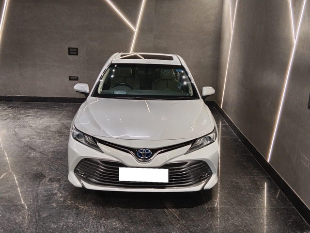 Second-hand 2021 Toyota Camry Hybrid 2.5 for sale in New Delhi-5