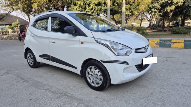 Second-hand 2017 Hyundai EON Era Plus for sale in Noida-5