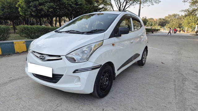 Second-hand 2017 Hyundai EON Era Plus for sale in Noida-3