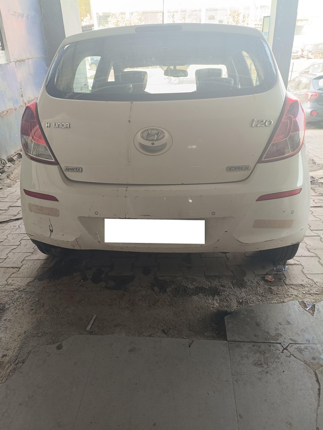 Second-hand 2013 Hyundai i20 Sportz 1.4 CRDi for sale in Kota-1