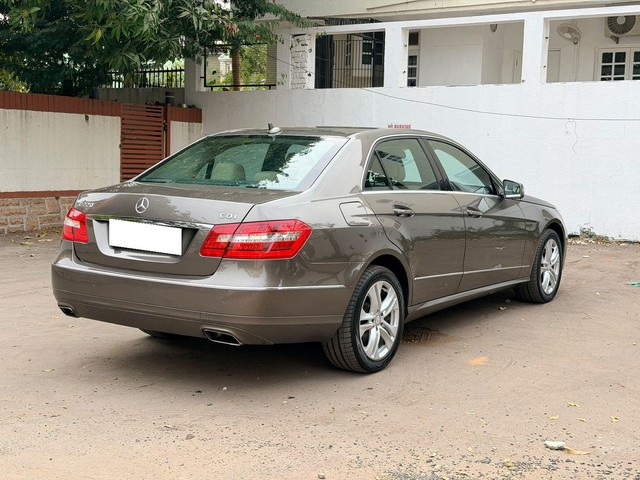 Second-hand 2013 Mercedes-Benz E-Class E 220 CDI Avantgarde for sale in Vadodara-9