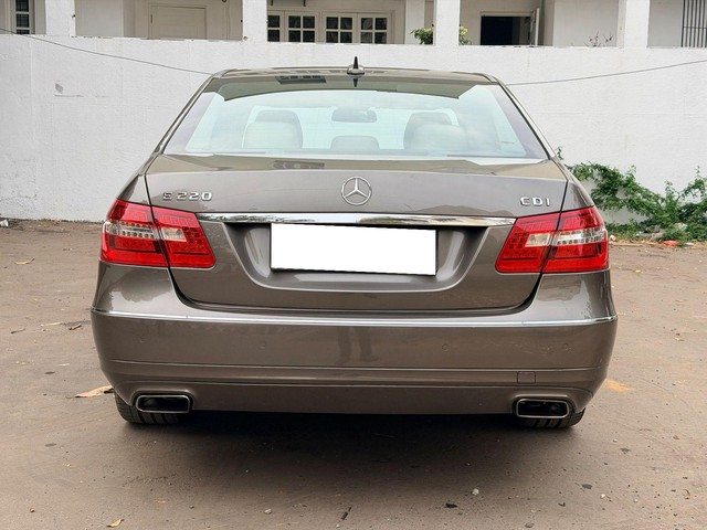 Second-hand 2013 Mercedes-Benz E-Class E 220 CDI Avantgarde for sale in Vadodara-2