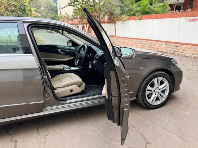 Second-hand 2013 Mercedes-Benz E-Class E 220 CDI Avantgarde for sale in Vadodara-12