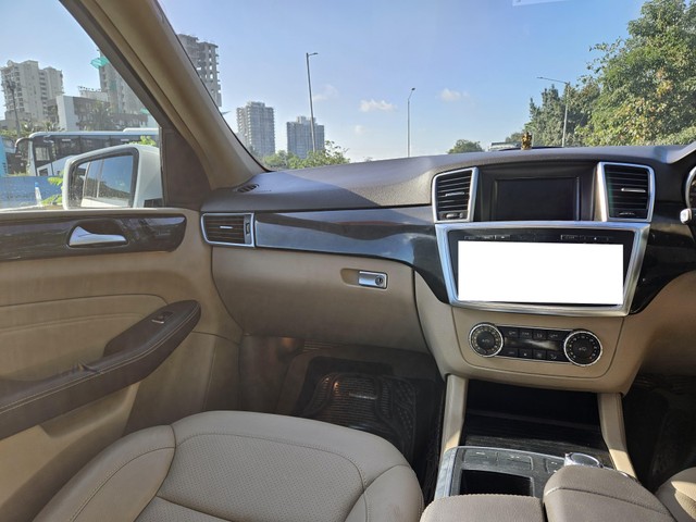 Second-hand 2014 Mercedes-Benz M-Class ML 250 CDI for sale in Mumbai-21