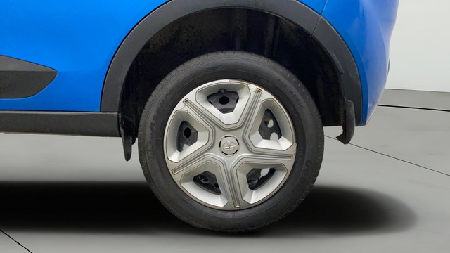 Second-hand 2019 Tata Nexon 1.2 Revotron XT Plus for sale in New Delhi-26