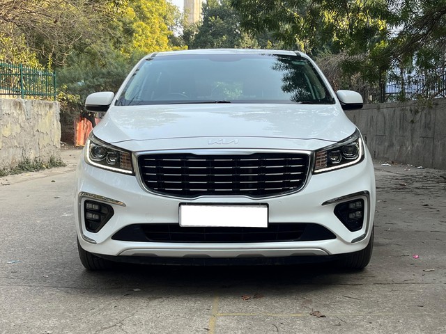 Second-hand 2022 Kia Carnival Limousine Plus for sale in New Delhi-5