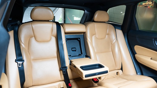 Second-hand 2019 Volvo XC60 Inscription D5 BSIV for sale in New Delhi-13