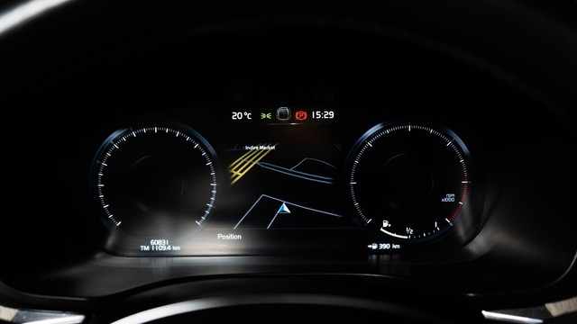 Second-hand 2019 Volvo XC60 Inscription D5 BSIV for sale in New Delhi-6