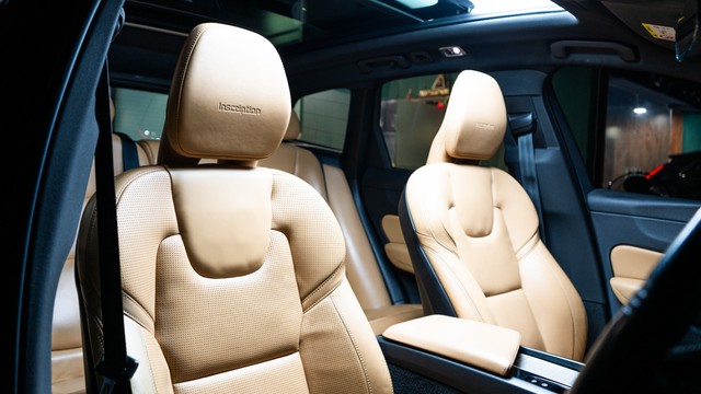 Second-hand 2019 Volvo XC60 Inscription D5 BSIV for sale in New Delhi-18