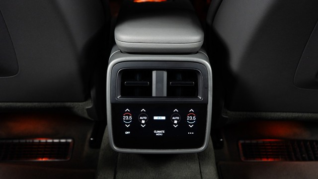 Second-hand 2024 Porsche Taycan 4S for sale in New Delhi-18