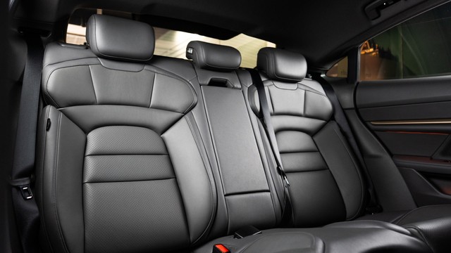 Second-hand 2024 Porsche Taycan 4S for sale in New Delhi-23