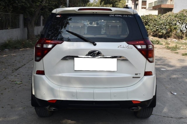 Second-hand 2019 Mahindra XUV500 W7 BSIV for sale in Gurgaon-5