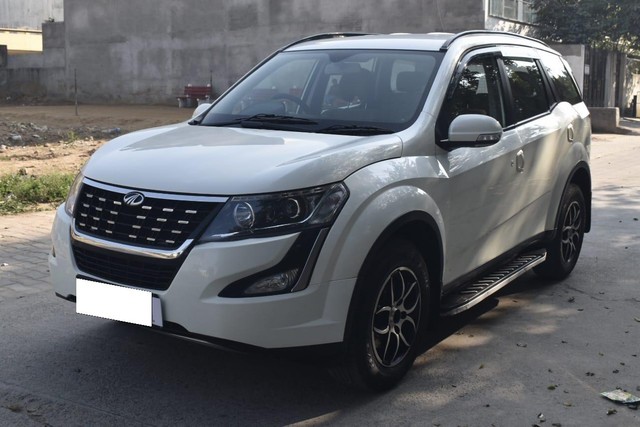 Second-hand 2019 Mahindra XUV500 W7 BSIV for sale in Gurgaon-2