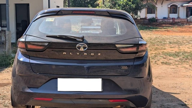 Second-hand 2023 Tata Altroz XZ for sale in Dakshina Kannada-4