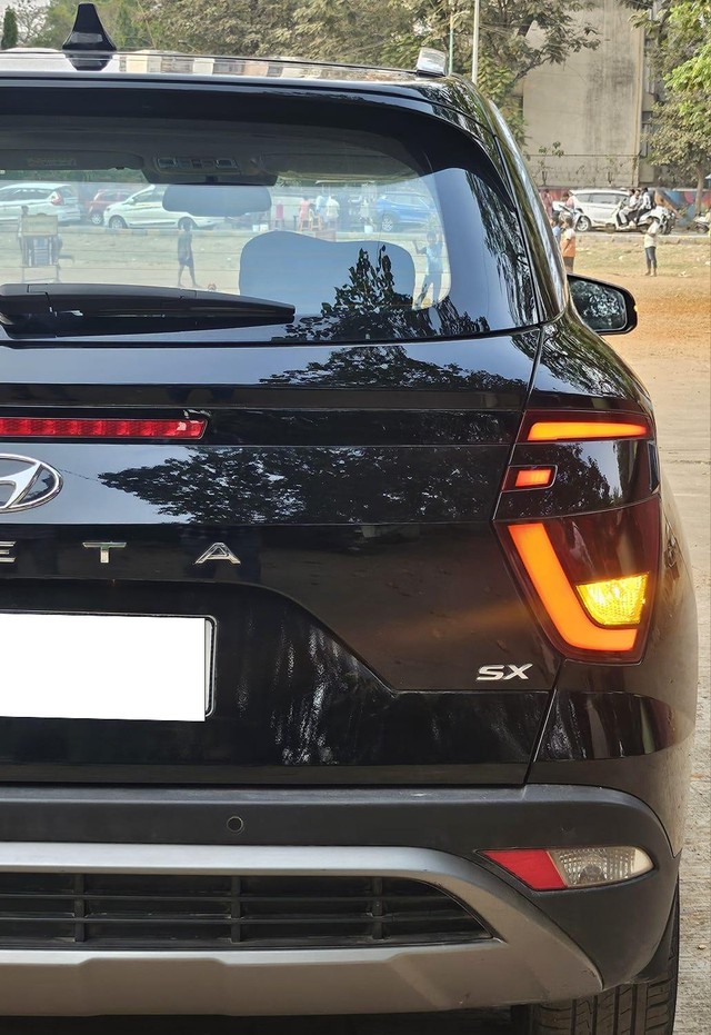 Second-hand 2023 Hyundai Creta SX IVT for sale in Thane-12