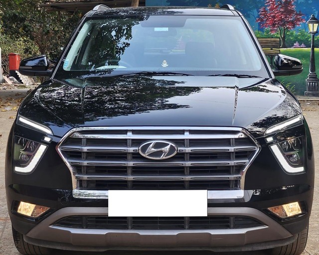 Second-hand 2023 Hyundai Creta SX IVT for sale in Thane-4