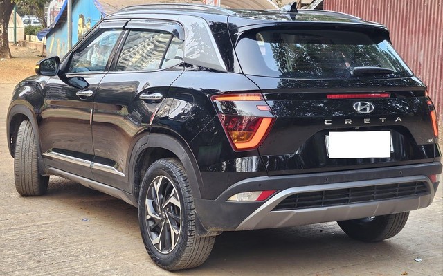 Second-hand 2023 Hyundai Creta SX IVT for sale in Thane-1