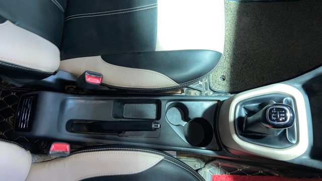 Second-hand 2018 Hyundai Grand i10 1.2 Kappa Asta for sale in Surat-13