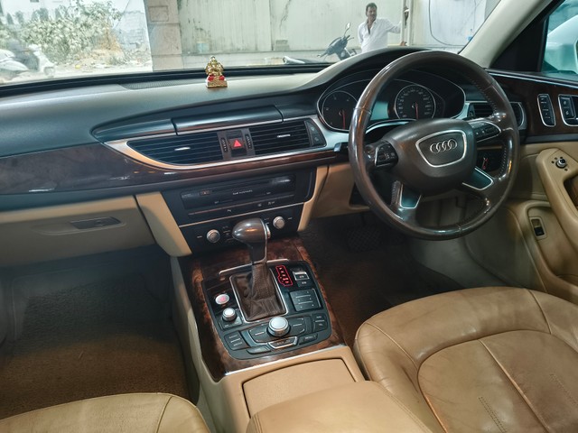 Second-hand 2015 Audi A6 2.0 TDI Premium Plus for sale in Hyderabad-8